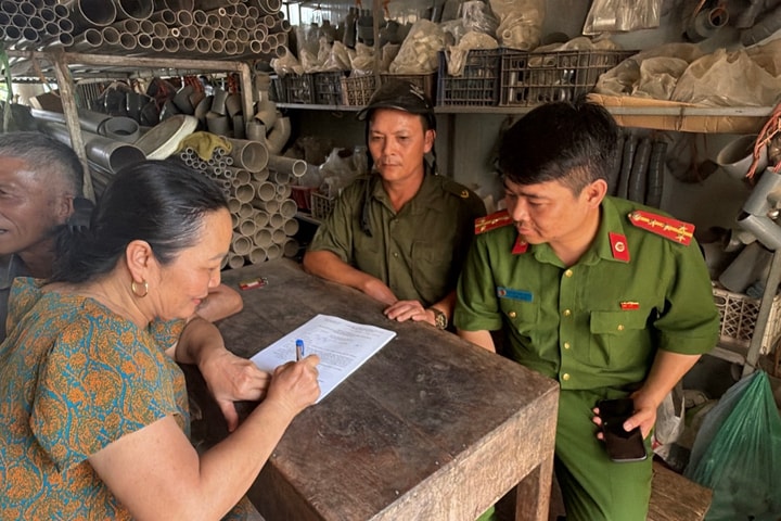 Xã Trần Phú và các hộ dân ký cam kết bảo đảm trật tự đô thị, an toàn giao thông