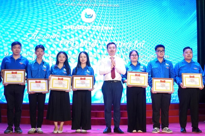 Nơi thanh xuân được viết bằng điều tử tế