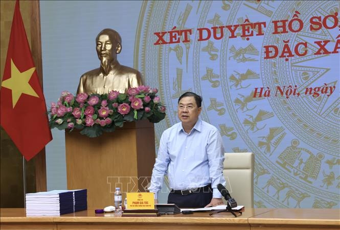 Phó Thủ tướng Thường trực: Đánh giá công khai, minh bạch, thận trọng từng trường hợp đề nghị đặc xá