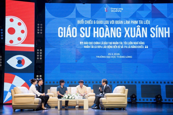 Nhiều tư liệu xúc động về Giáo sư Hoàng Xuân Sính lần đầu được giới thiệu