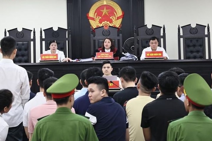 58 bị cáo trong đường dây đánh bạc, rửa tiền hàng nghìn tỷ đồng hầu toà
