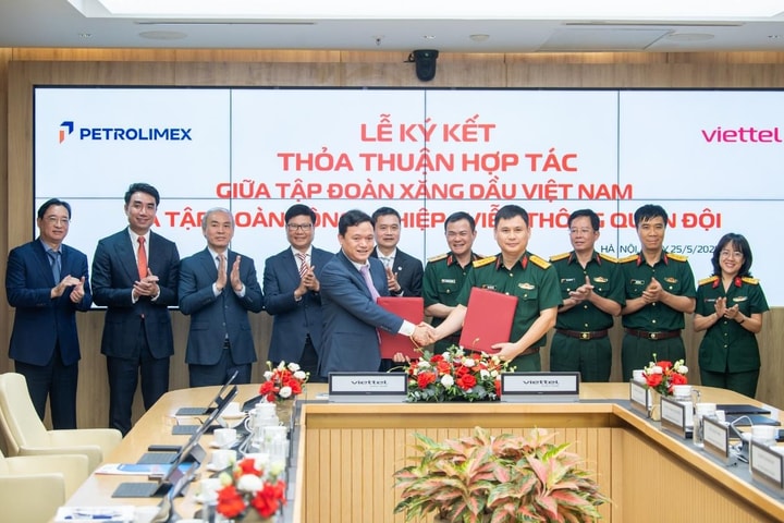 Viettel “bắt tay” Petrolimex thúc đẩy chuyển đổi số và chuyển dịch năng lượng xanh