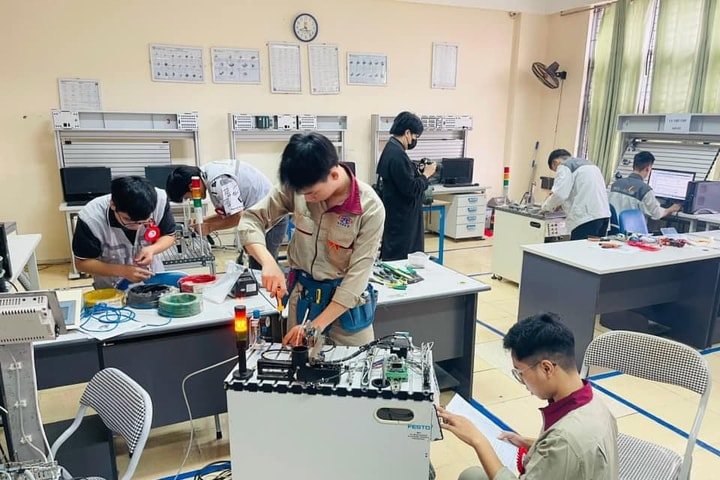 Khung bồi dưỡng năng lực thực hành cho giảng viên cơ sở giáo dục nghề nghiệp
