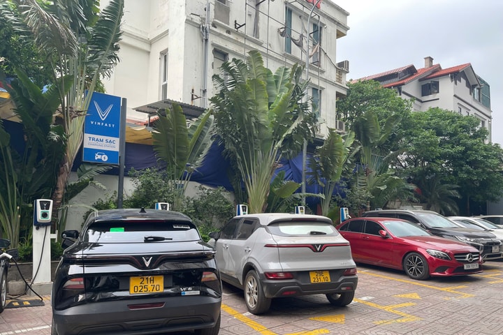 Hạ tầng sạc xe điện: “Nút thắt” cần được tháo gỡ