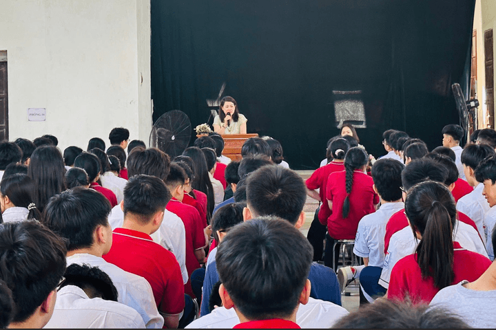 Ổn định tâm lý, bảo đảm điều kiện tốt nhất cho sĩ tử thi lớp 10