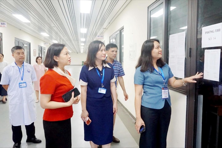 Phường Việt Hưng kiểm tra, rà soát công tác chuẩn bị kỳ thi vào lớp 10 THPT