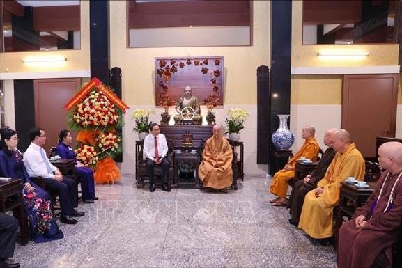 Chủ tịch Quốc hội Trần Thanh Mẫn chúc mừng Đại lễ Phật đản tại thành phố Hồ Chí Minh
