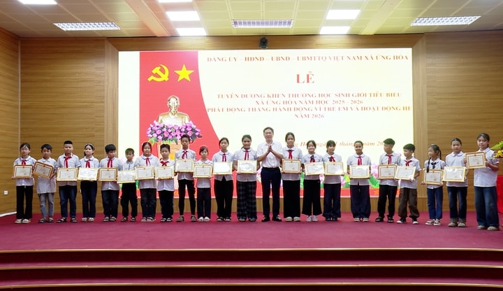 Xã Ứng Hòa tuyên dương, khen thưởng 83 học sinh tiêu biểu