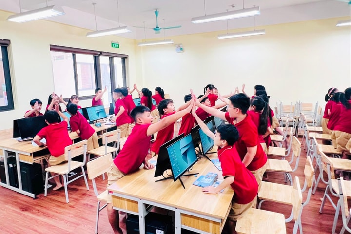 Nâng cao năng lực tư duy số cho học sinh Thủ đô