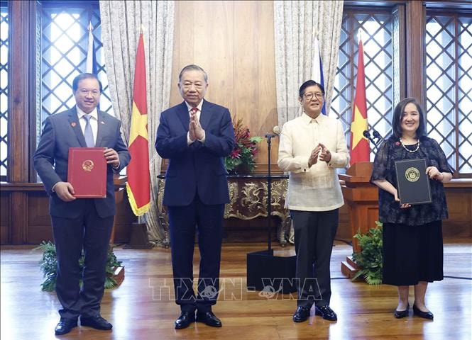 Việt Nam – Philippines nâng cấp quan hệ Đối tác chiến lược tăng cường