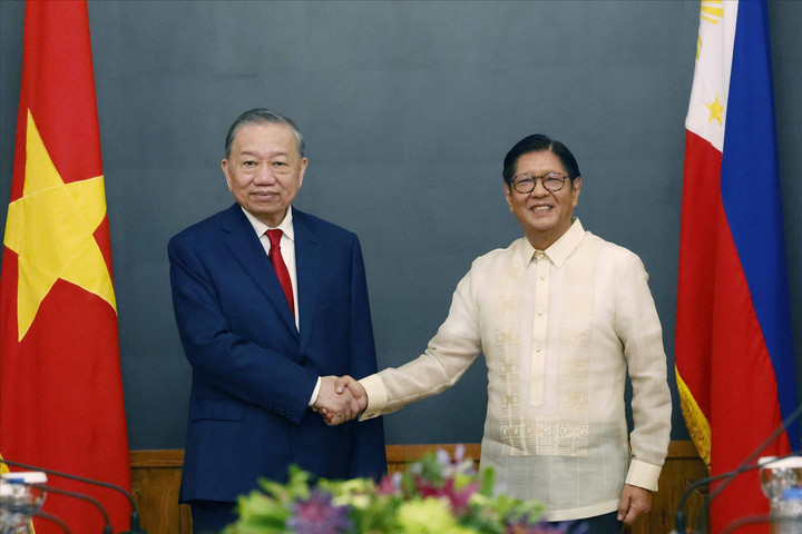 Thư mừng nhân dịp kỷ niệm 50 năm ngày thiết lập quan hệ ngoại giao Việt Nam - Philippines