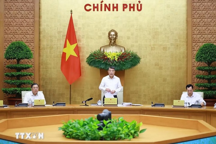 Thủ tướng: Tập trung các giải pháp, phấn đấu đạt mục tiêu tăng trưởng hai con số