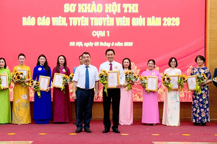 11 thí sinh tranh tài tại sơ khảo Hội thi Báo cáo viên giỏi cấp thành phố cụm 1