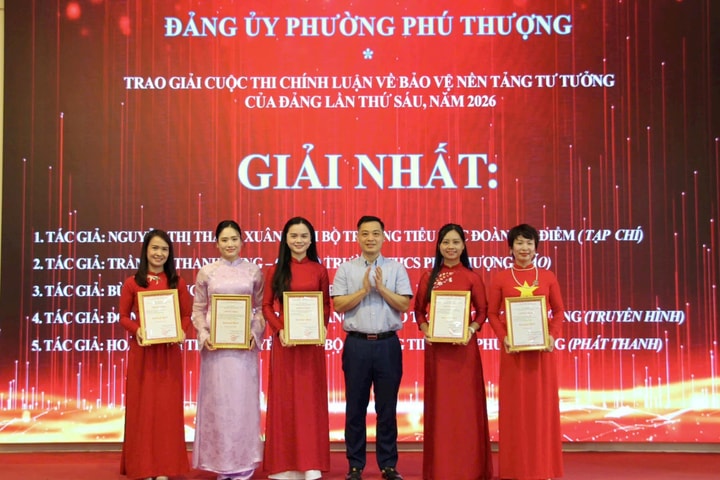 Phú Thượng trao giải Cuộc thi chính luận bảo vệ nền tảng tư tưởng của Đảng