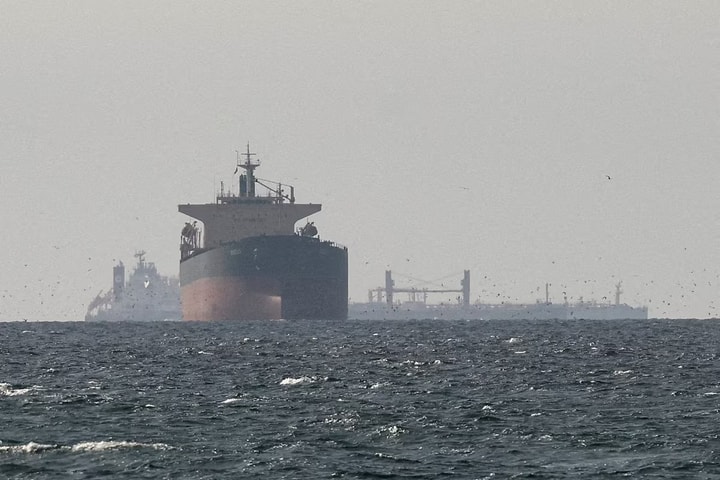 Hormuz và nghịch lý của sức mạnh
