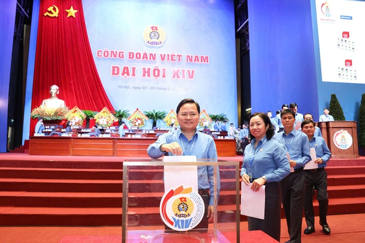 Bầu 135 Ủy viên Ban Chấp hành Tổng Liên đoàn Lao động Việt Nam khóa mới