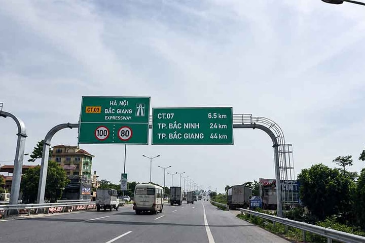 Nâng cấp Quốc lộ 1 đoạn Hà Nội - Bắc Giang thành đường cao tốc