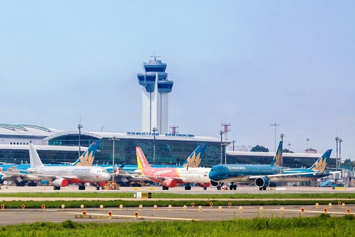 Sân bay Tân Sơn Nhất dự kiến phục vụ hơn 700 chuyến bay mỗi ngày dịp cao điểm hè 2026