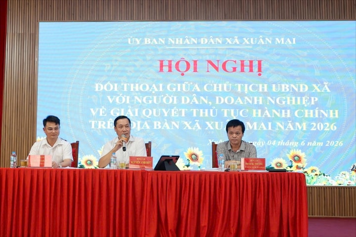 Xã Xuân Mai đối thoại với người dân, doanh nghiệp về thủ tục hành chính
