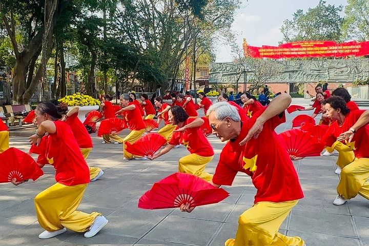 Người cao tuổi Thủ đô - 85 năm nêu gương sáng