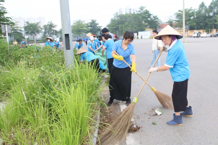 Phường Thanh Liệt ra quân hưởng ứng phong trào bảo vệ môi trường