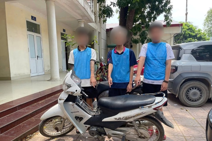 Công an xã An Khánh bắt giữ nhóm đối tượng tuổi teen cướp tài sản giữa đêm