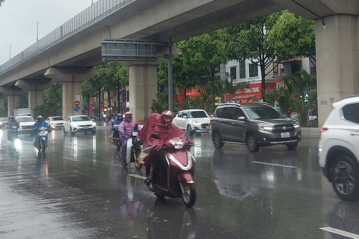 Xuất hiện không khí lạnh giữa mùa hè có bất thường?