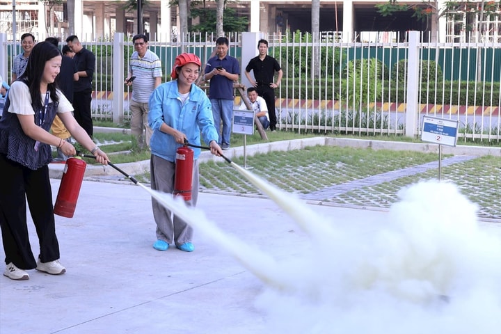 Tăng cường "lá chắn" phòng cháy từ cơ sở