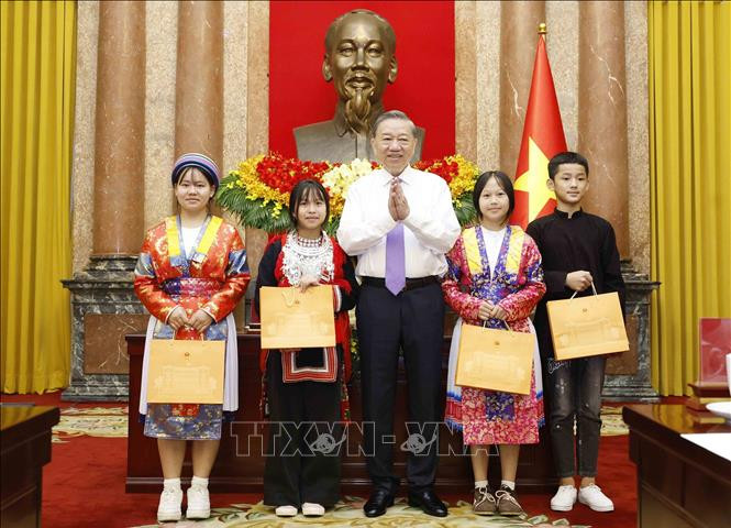 Tổng Bí thư, Chủ tịch nước Tô Lâm: Một việc tử tế hôm nay là biểu hiện sinh động của thi đua ái quốc