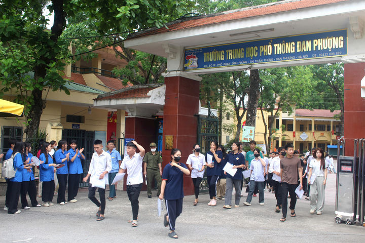 Xã Đan Phượng: Ngày đầu thi tốt nghiệp THPT 2026 diễn ra nghiêm túc, đúng quy chế