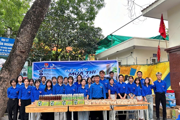 Tuổi trẻ xã Thanh Oai tiếp sức thí sinh thi tốt nghiệp THPT