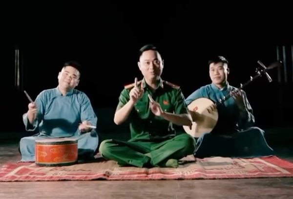 Nghệ thuật đồng hành cùng chính sách