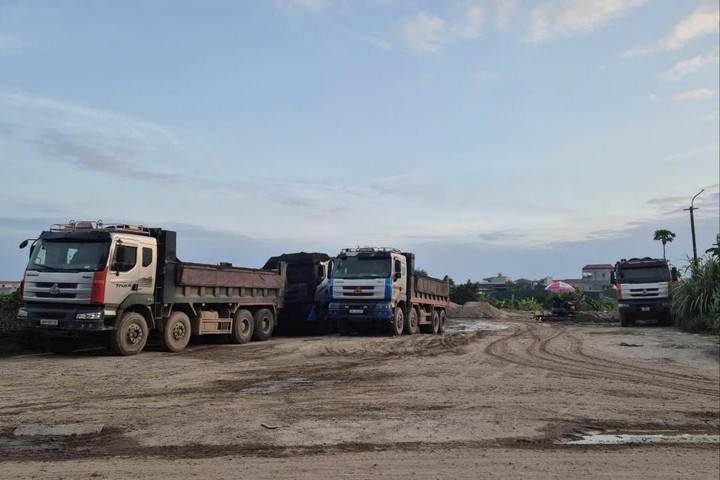 Xã Hoài Đức: Nhiều cơ sở kinh doanh vật liệu xây dựng trái phép chưa chấp hành yêu cầu di dời