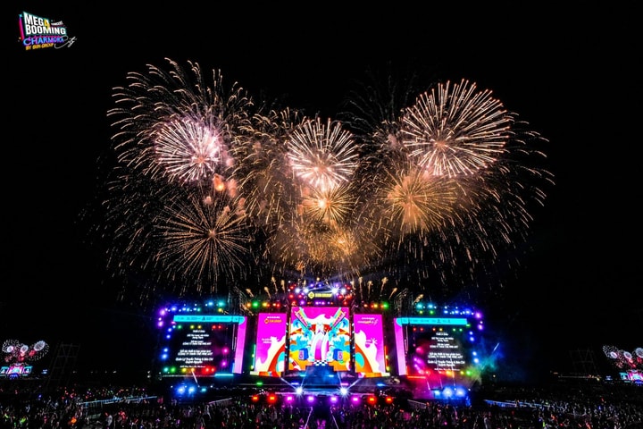 Nha Trang “không ngủ” với đại nhạc hội Mega Booming - Charmora City‎