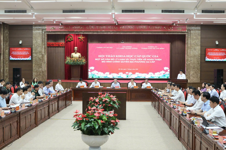 Hoàn thiện thể chế, nâng cao năng lực quản trị trong vận hành chính quyền địa phương hai cấp