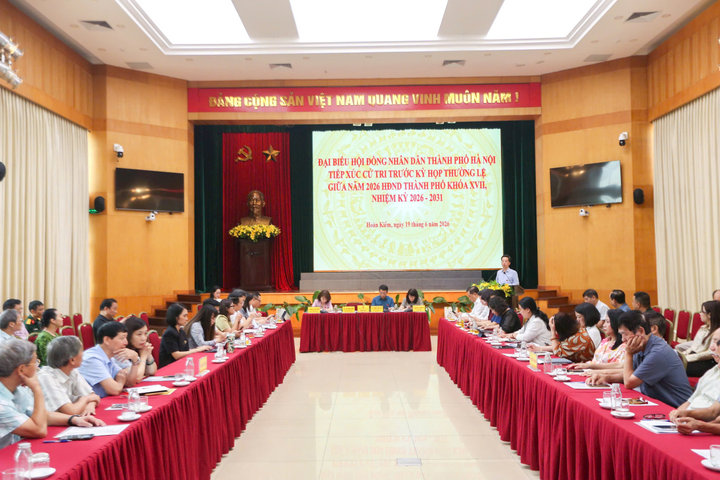 Đại biểu HĐND thành phố Hà Nội - Đơn vị bầu cử số 1 tiếp xúc cử tri