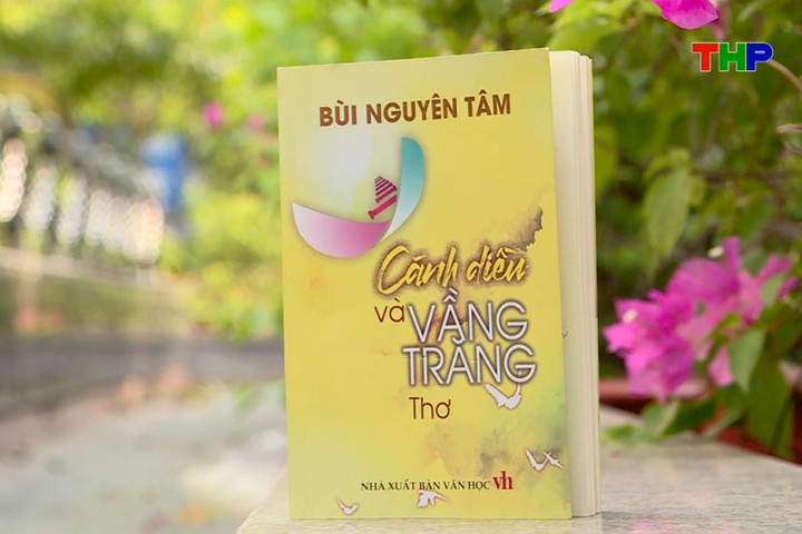 Ngồi buồn gửi cái vu vơ lên giời…