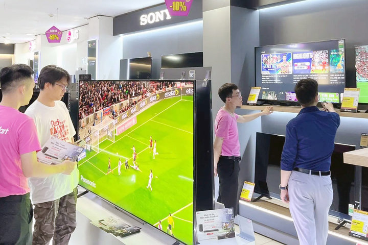 Mùa World Cup, siêu thị đồng loạt giảm giá tivi