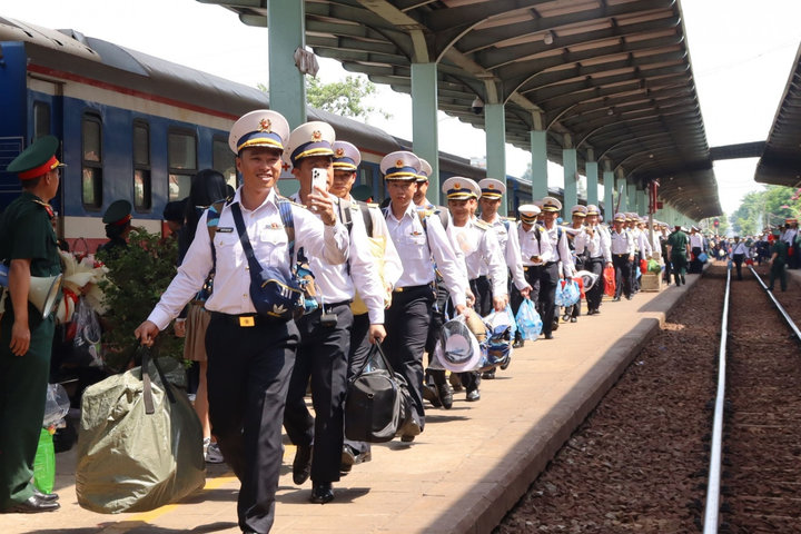 Giảm 30% giá vé tàu đối với quân nhân tại Đặc khu Trường Sa