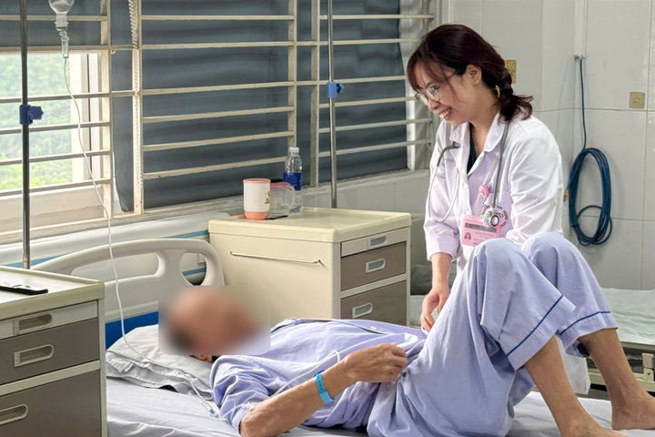 Mắc ung thư gan giai đoạn muộn vẫn đáp ứng tích cực sau 2 chu kỳ điều trị