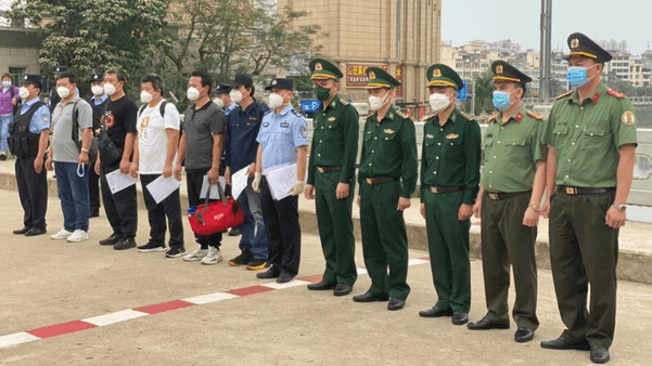 Cảnh giác với chiêu trò môi giới xuất cảnh trái phép, đối mặt nhiều rủi ro pháp lý
