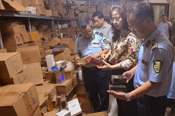 Minh bạch thị trường mỹ phẩm: Bảo vệ người tiêu dùng, thúc đẩy phát triển lành mạnh, bền vững