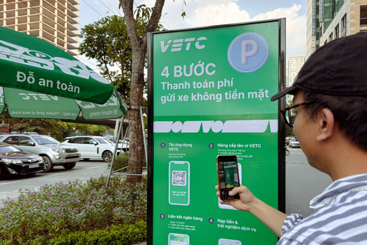 Hà Nội số hóa hoạt động trông giữ xe