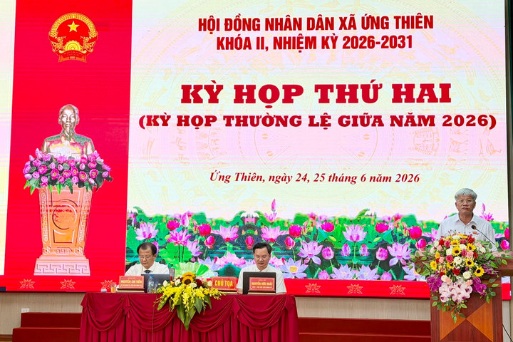 Sắp xếp thôn, tháo gỡ điểm nghẽn đầu tư công và đất đai ở Ứng Thiên