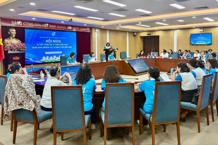 Phường Ô Chợ Dừa đẩy mạnh phong trào phụ nữ gắn với nhiệm vụ địa phương