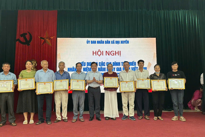 Xã Đại Xuyên tuyên dương 46 gia đình văn hóa tiêu biểu nhân ngày Gia đình Việt Nam