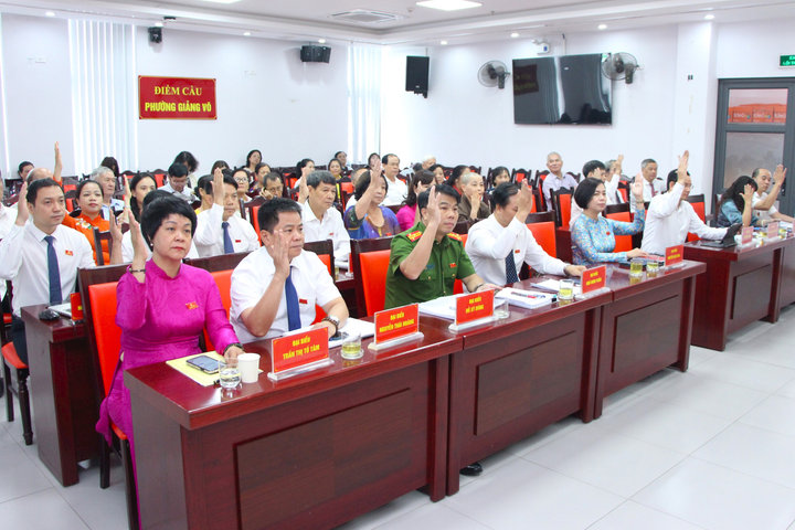 HĐND phường Giảng Võ thông qua đề án sắp xếp tổ dân phố