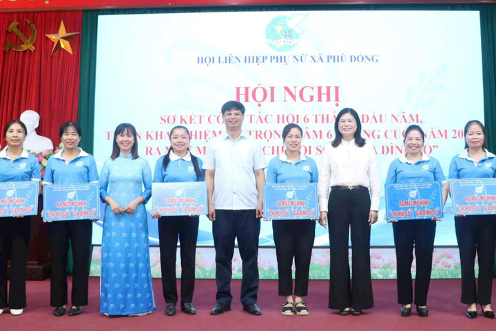 Hội Liên hiệp Phụ nữ xã Phù Đổng ra mắt mô hình “Chi hội số”, “Gia đình số”