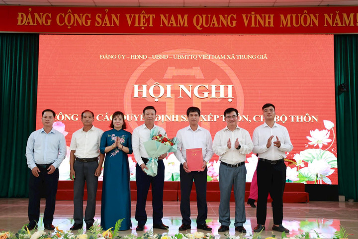 Xã Trung Giã: Kiện toàn 16 chi bộ trực thuộc sau sắp xếp thôn