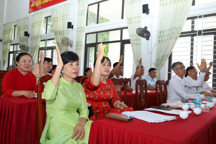HĐND xã Phúc Sơn quyết nghị nhiều vấn đề gắn với đời sống dân sinh